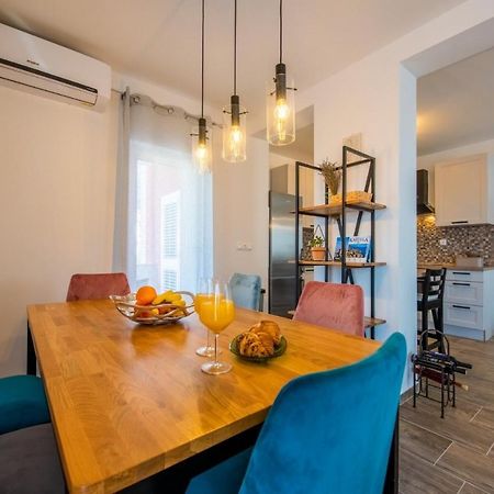 Apartman Paula Kaštela Buitenkant foto