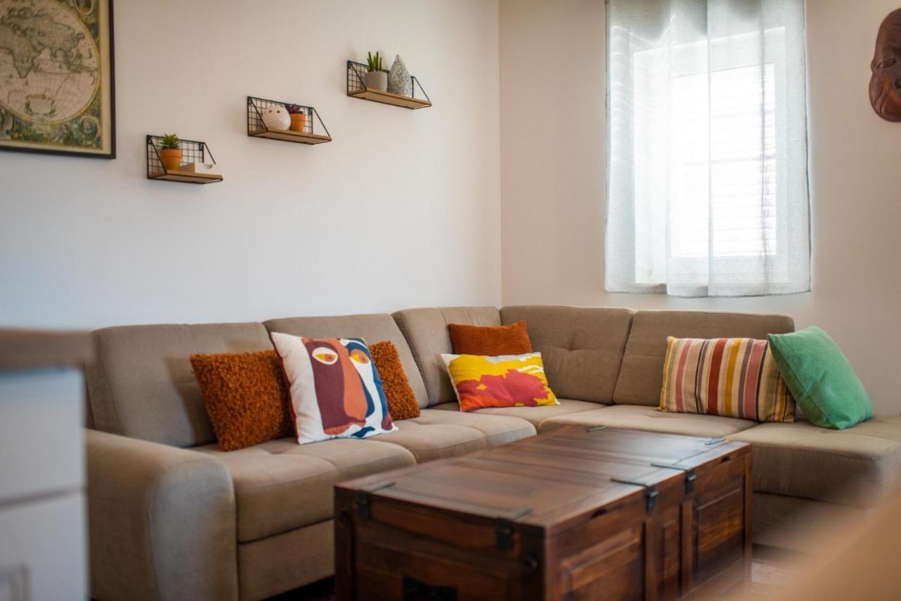 Apartman Paula Kaštela Buitenkant foto